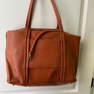 Elegant Tan Leather Tote Bag